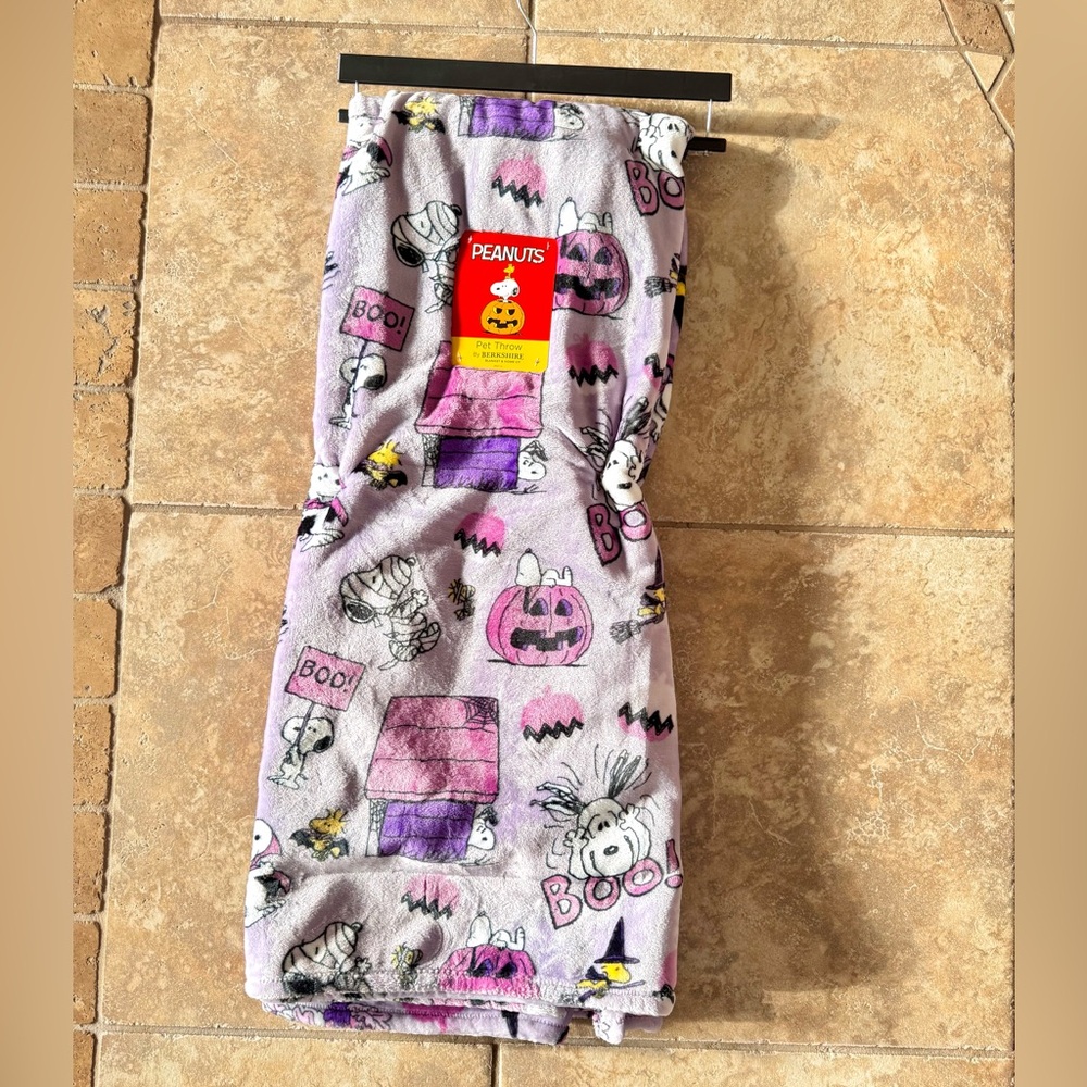 Snoopy Peanuts Purple Halloween Berkshire Pet Throw Blanket